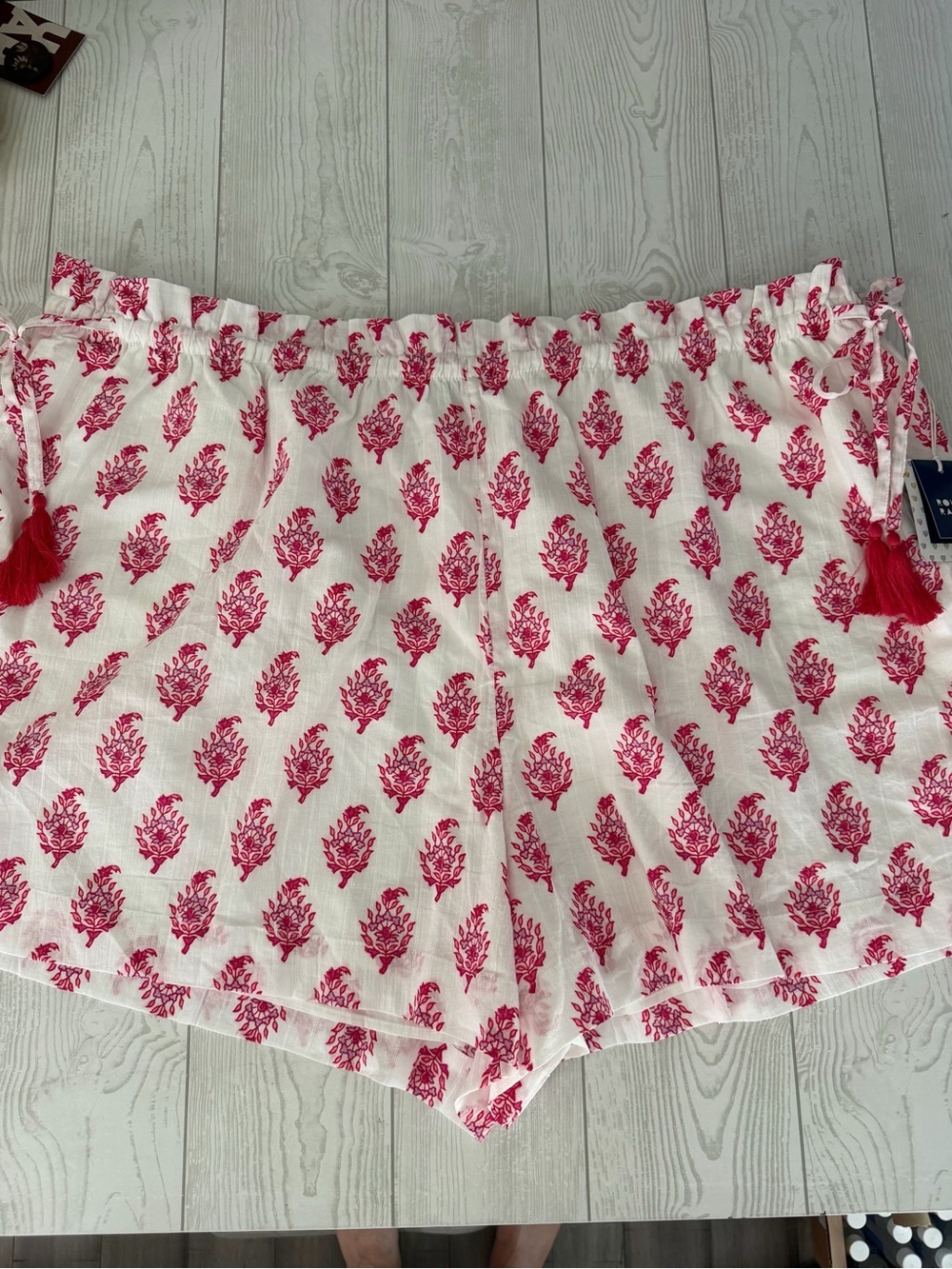 Roller Rabbit x Target Bouquet Pull On Shorts - Picture 8 of 11